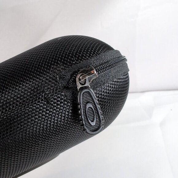 Oakley Pill Sunglasses Case Glasses Black Monogram Hard Shell Zip Logo Travel - Picture 11 of 13
